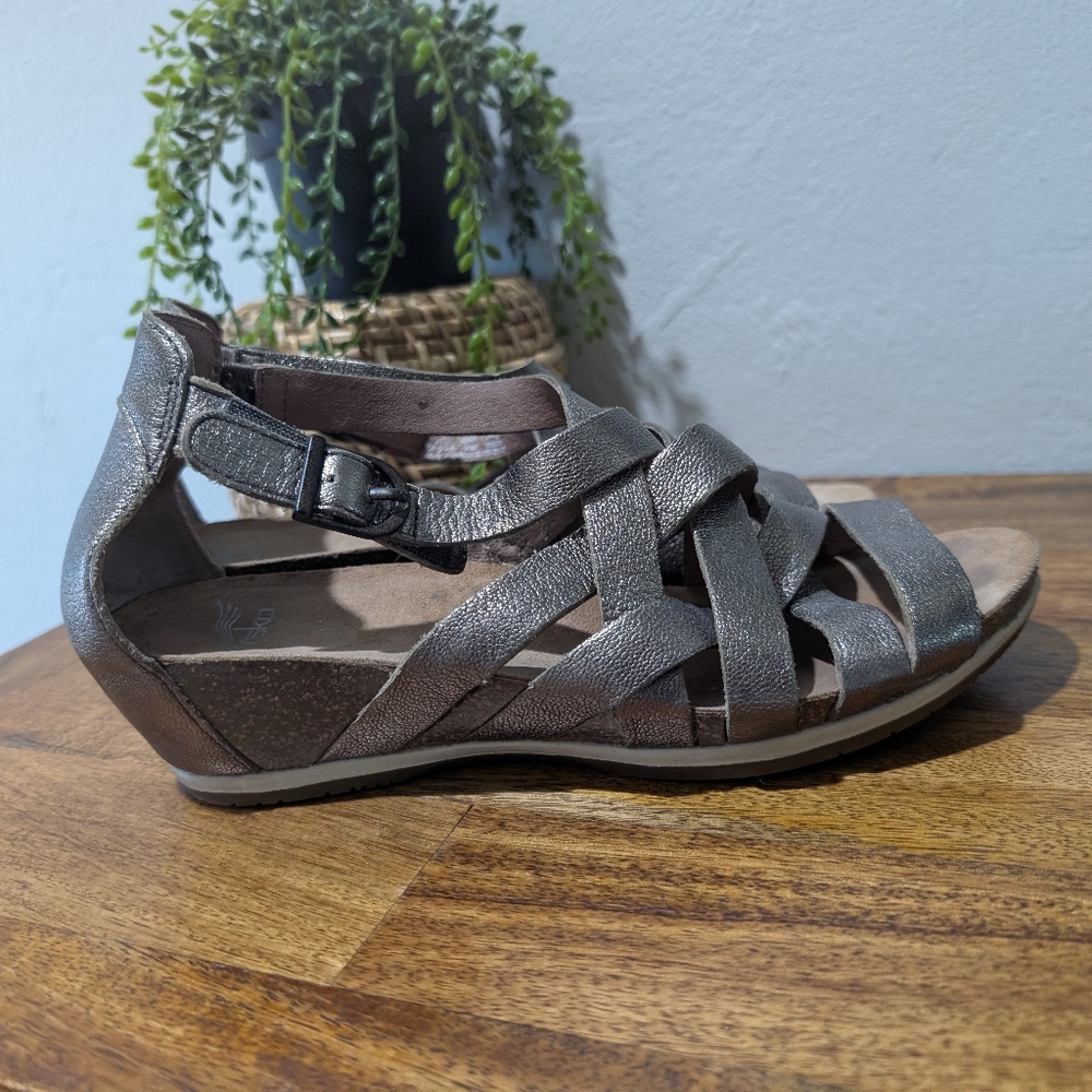 Dansko Vivian Gladiator Sandals (Size‎ 38)